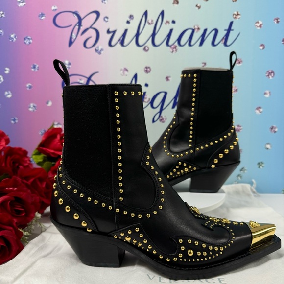 💎NO OFFERS $1900 TRIPLE MEDUSA STUDDED BOOTS - Picture 7 of 15
